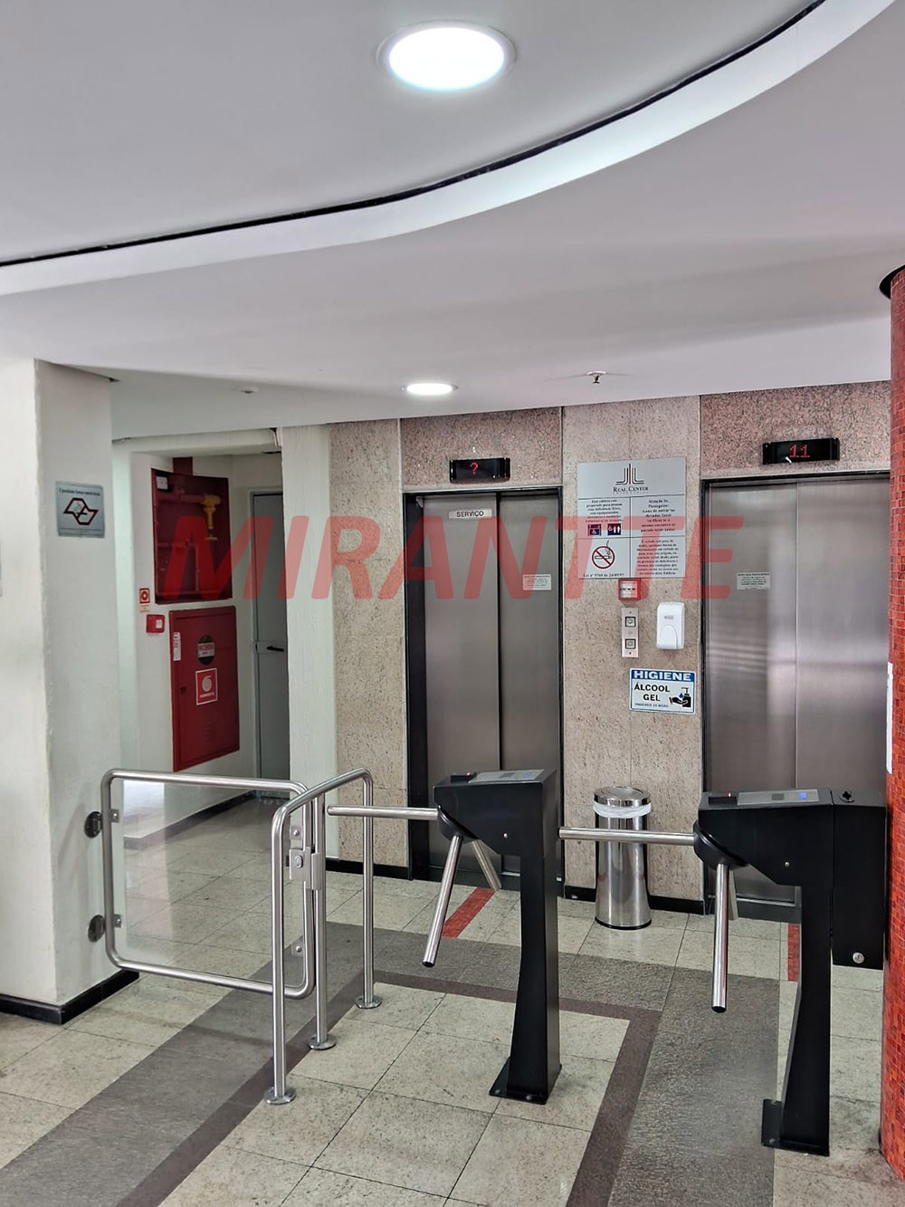 Conjunto comercial de 40m² em Água Fria