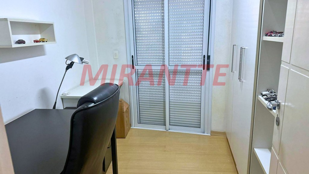 Sobrado de 210m² com 3 quartos em Santana