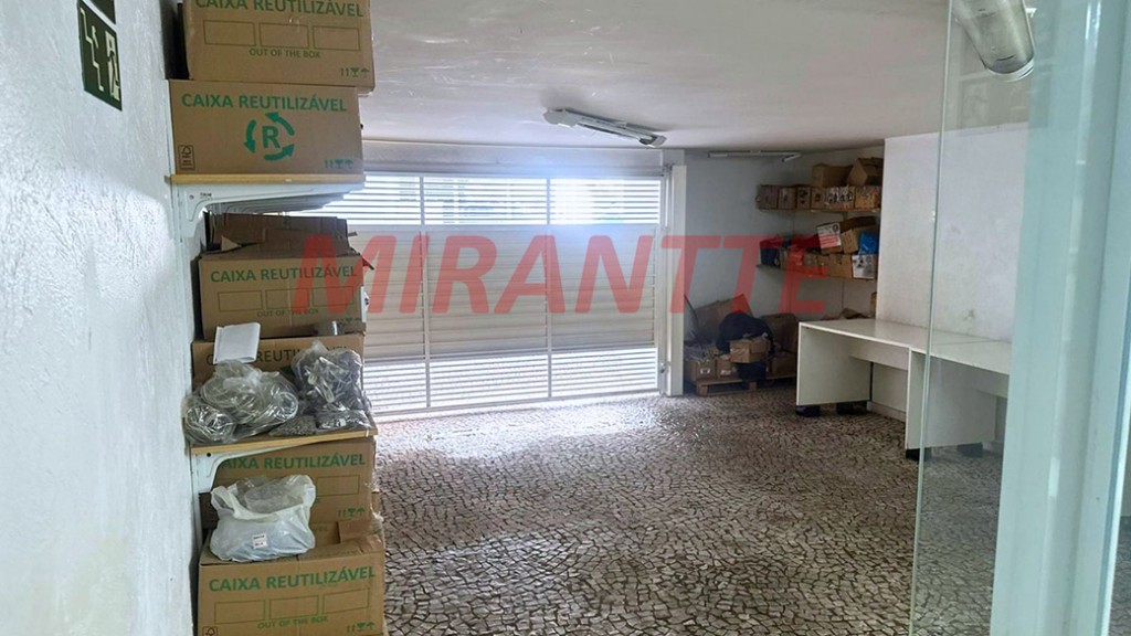 Sobrado de 210m² com 3 quartos em Santana