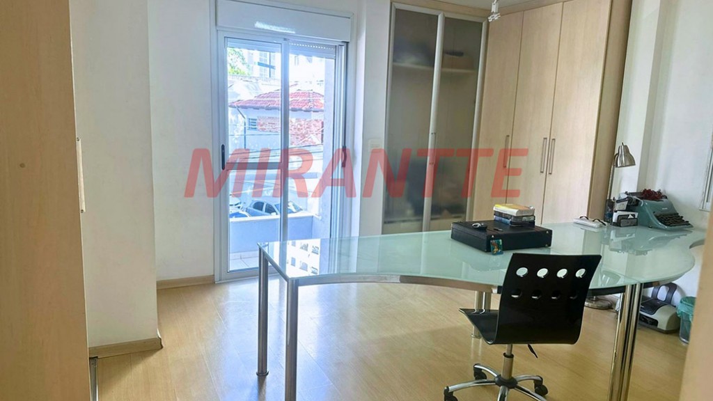 Sobrado de 210m² com 3 quartos em Santana