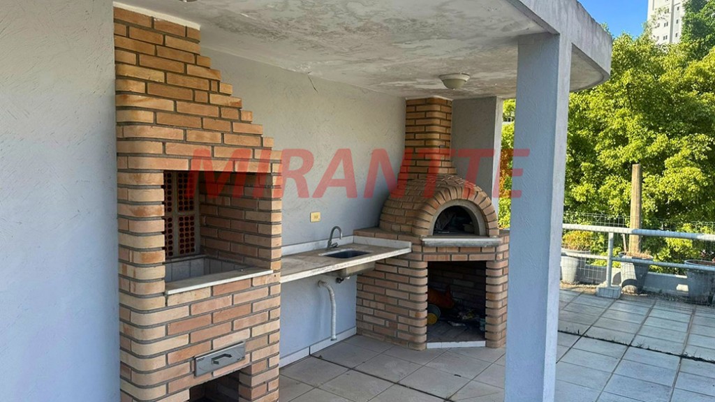 Sobrado de 210m² com 3 quartos em Santana