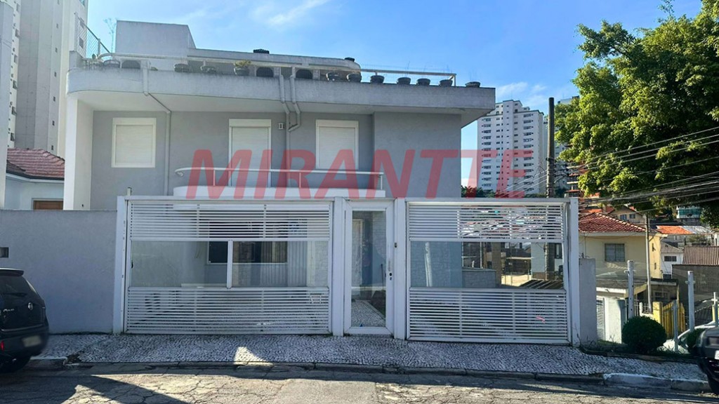 Sobrado de 210m² com 3 quartos em Santana