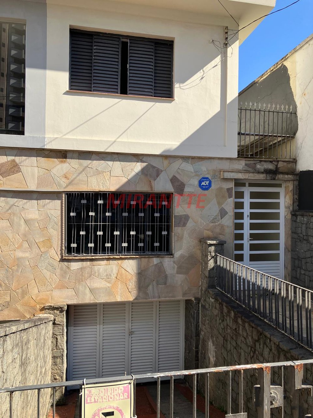 Sobrado de 120m² com 2 quartos em Santana