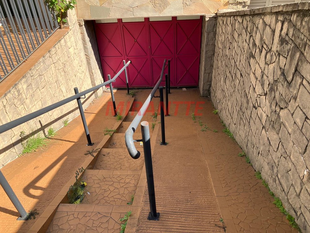 Sobrado de 120m² com 2 quartos em Santana