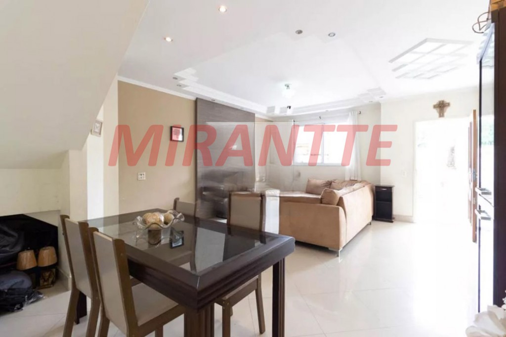 Sobrado de 120m² com 3 quartos em Vila Gustavo