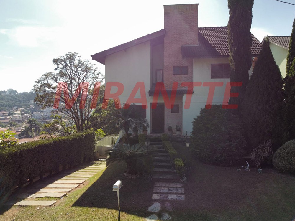 Sobrado de 350m² com 3 quartos em Jardim Do Golfe I