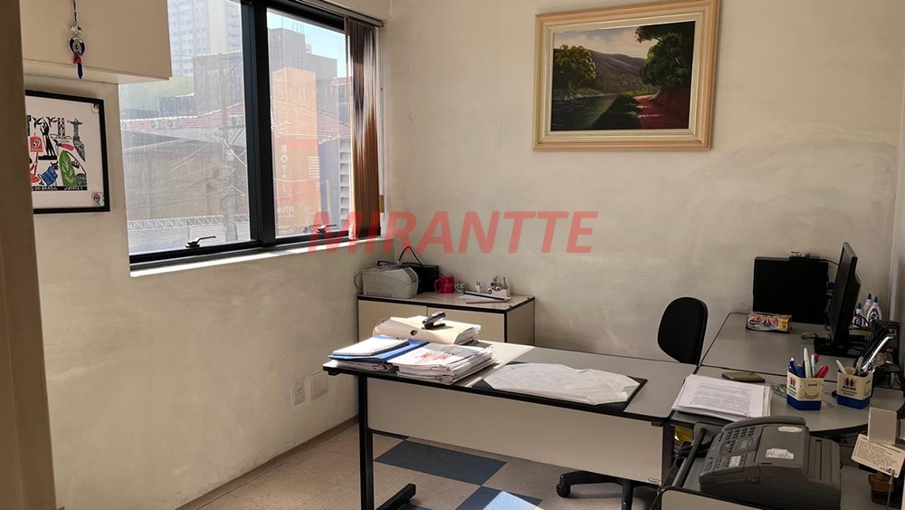Conjunto comercial de 40m² em Santana