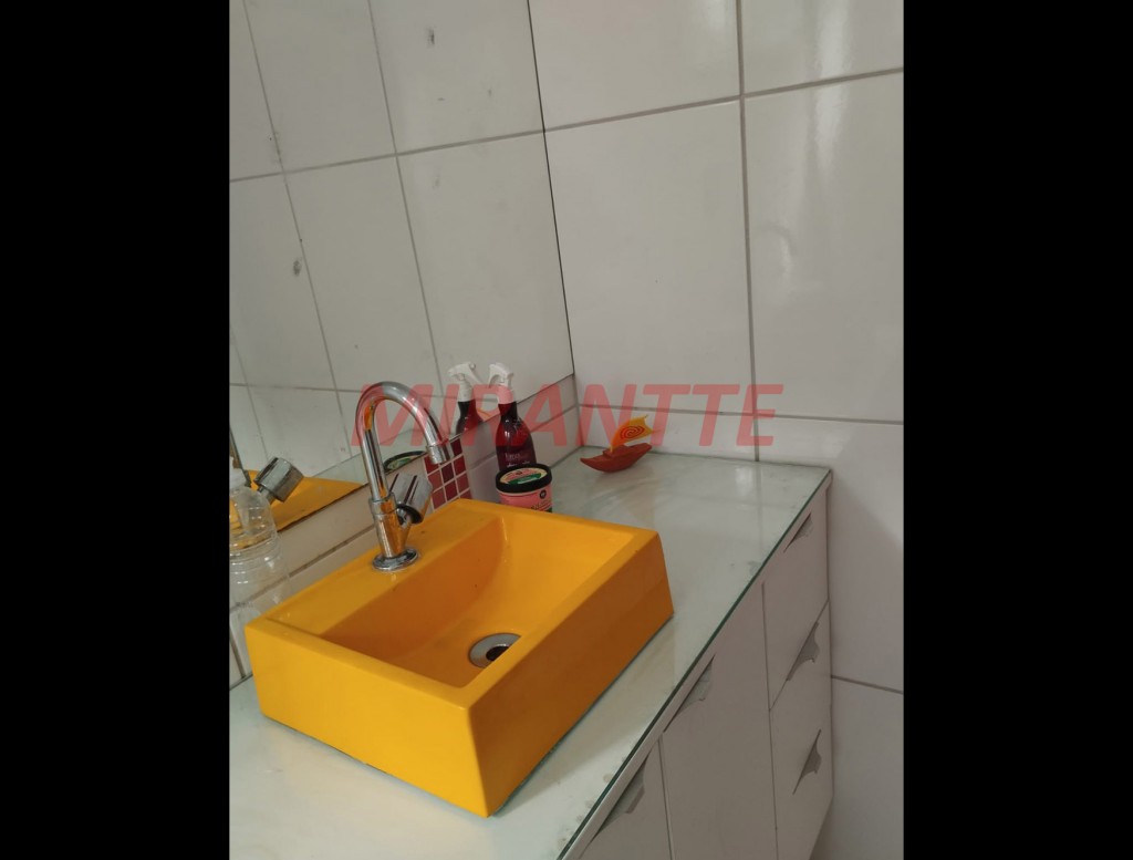 Cond. fechado de 570m² com 2 quartos em Penha