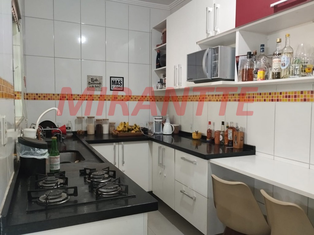 Cond. fechado de 570m² com 2 quartos em Penha