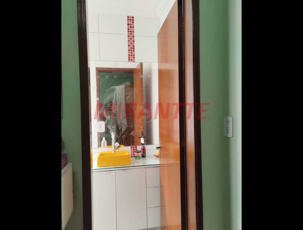 Cond. fechado de 570m² com 2 quartos em Penha