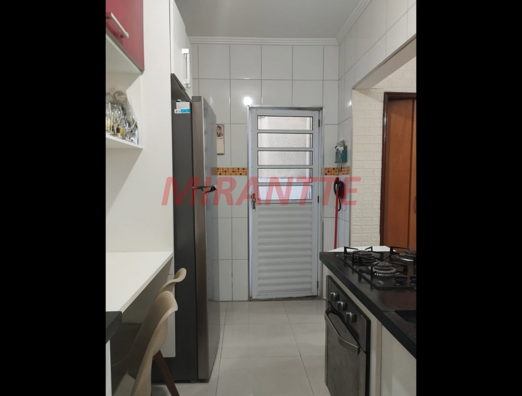 Cond. fechado de 570m² com 2 quartos em Penha