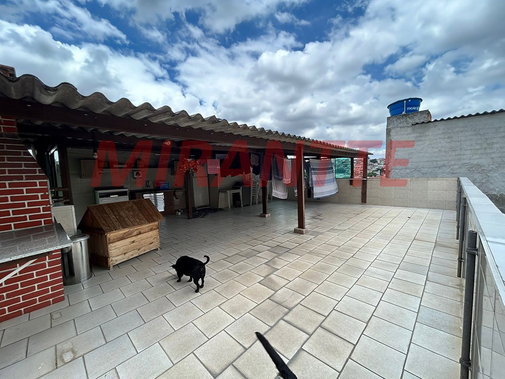 Casa terrea de 240m² com 7 quartos em Jardim Peri