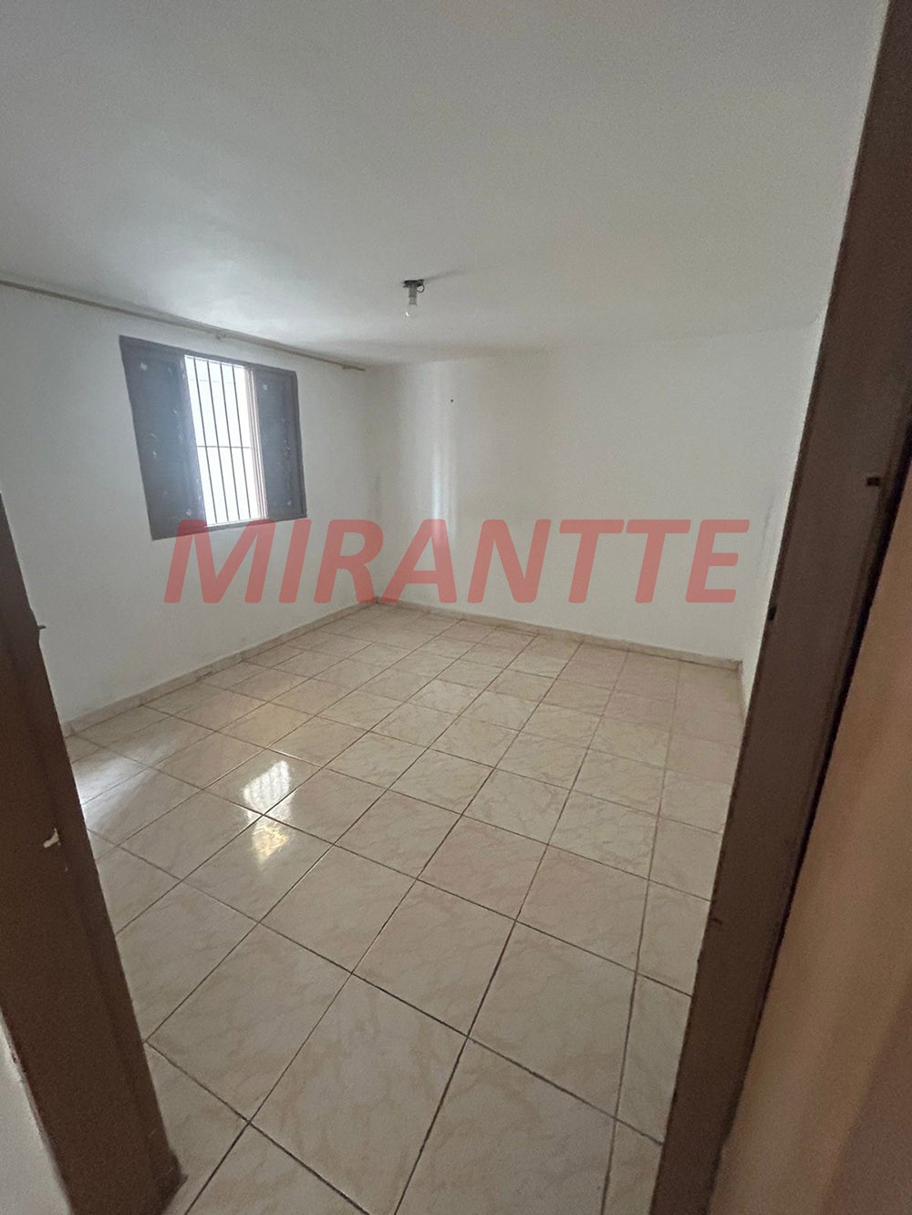 Casa terrea de 240m² com 7 quartos em Jardim Peri