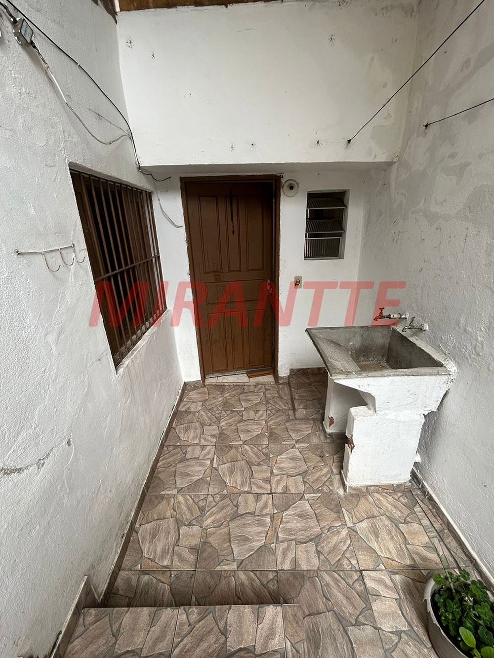 Casa terrea de 240m² com 7 quartos em Jardim Peri
