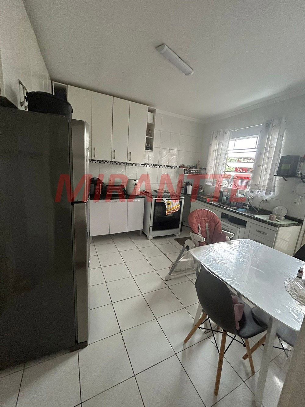 Casa terrea de 240m² com 7 quartos em Jardim Peri