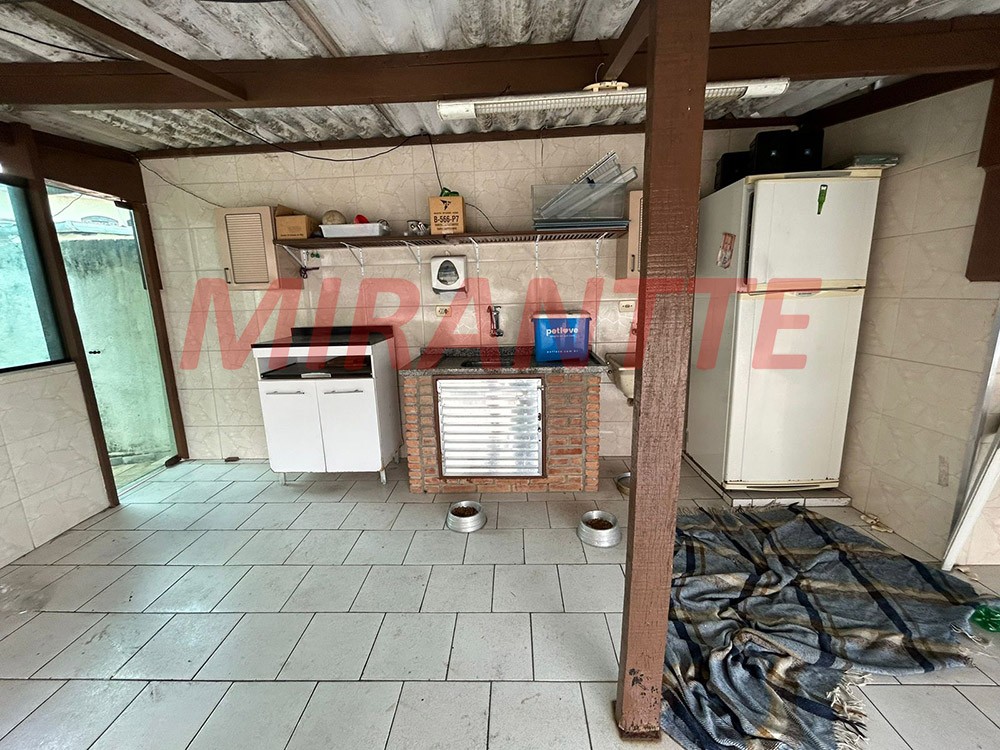 Casa terrea de 240m² com 7 quartos em Jardim Peri