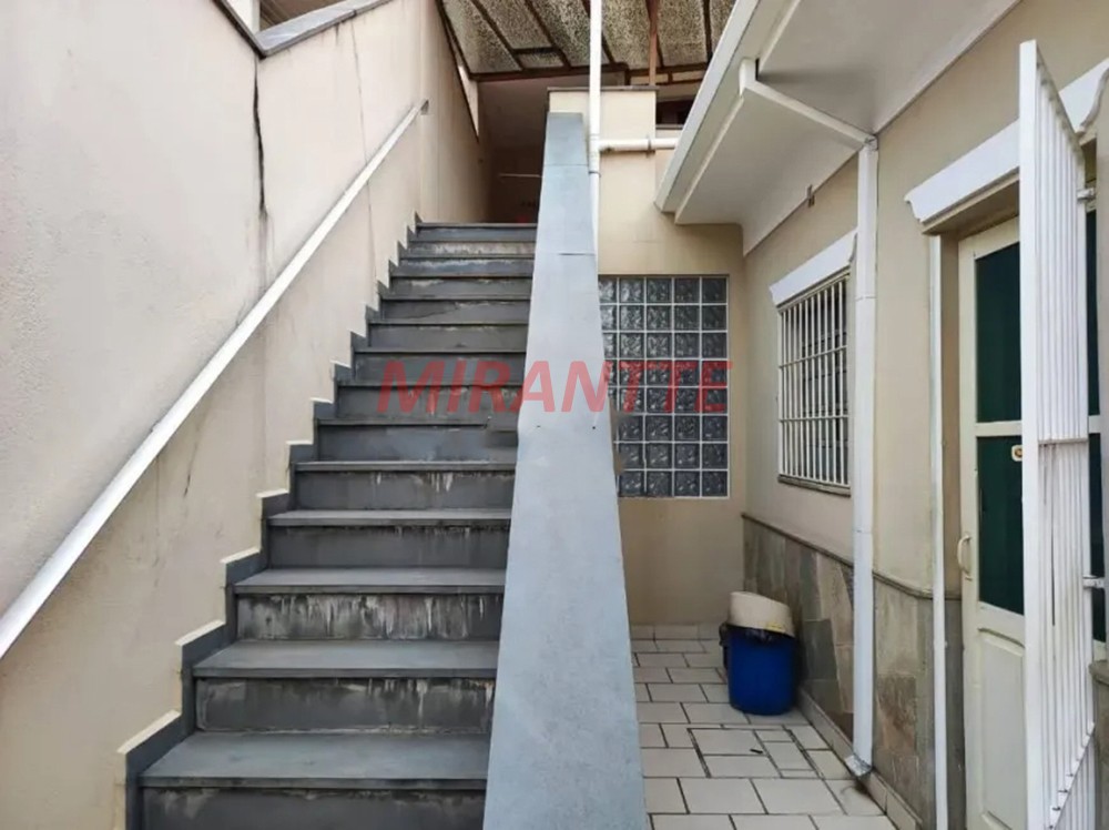 Sobrado de 180m² com 2 quartos em Vila Gustavo
