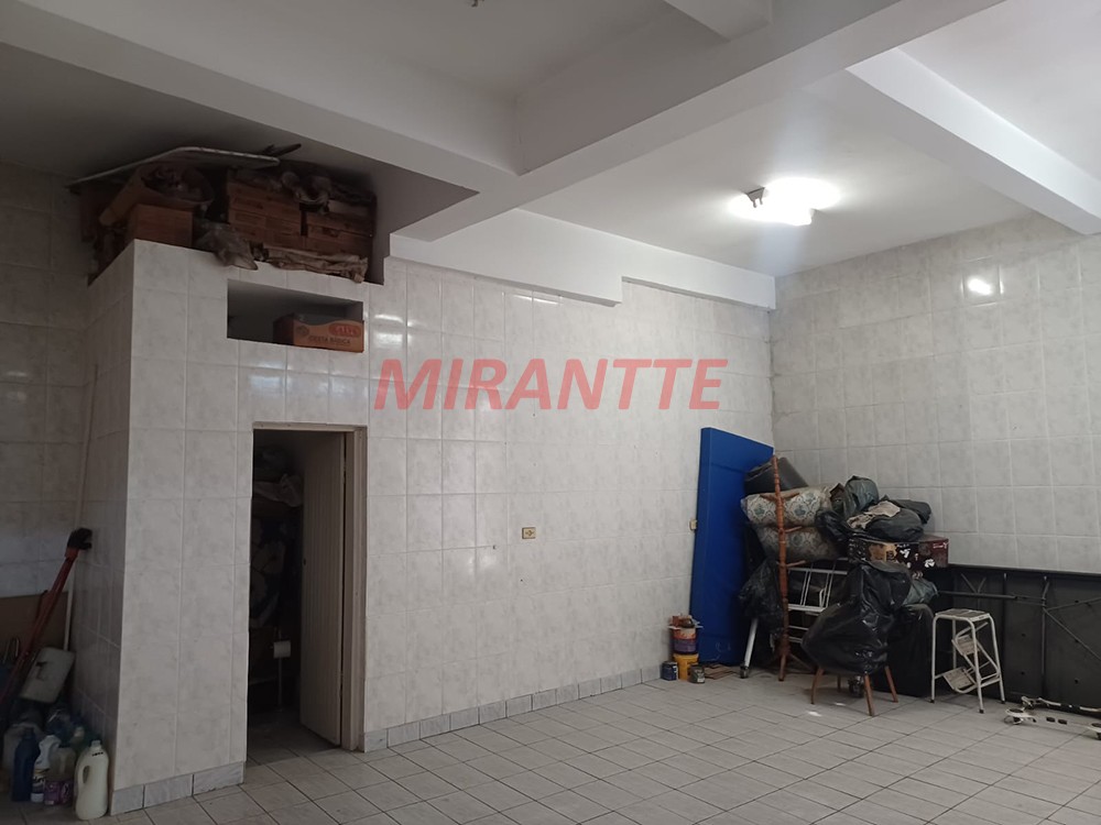 Sobrado de 180m² com 2 quartos em Vila Gustavo