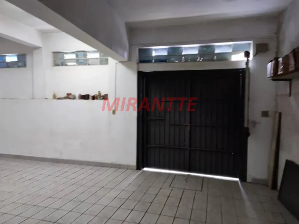 Sobrado de 180m² com 2 quartos em Vila Gustavo