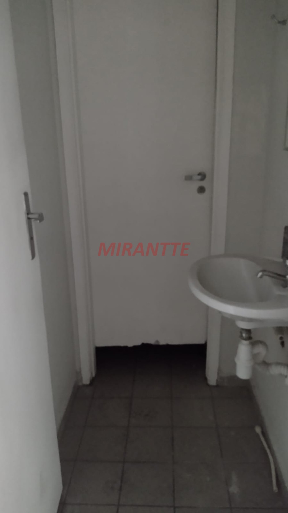 Conjunto comercial em Cerqueira César
