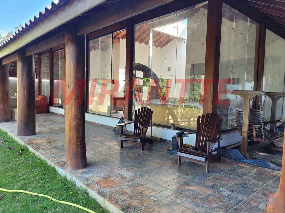 Casa terrea de 335m² com 3 quartos em Serra Da Cantareira