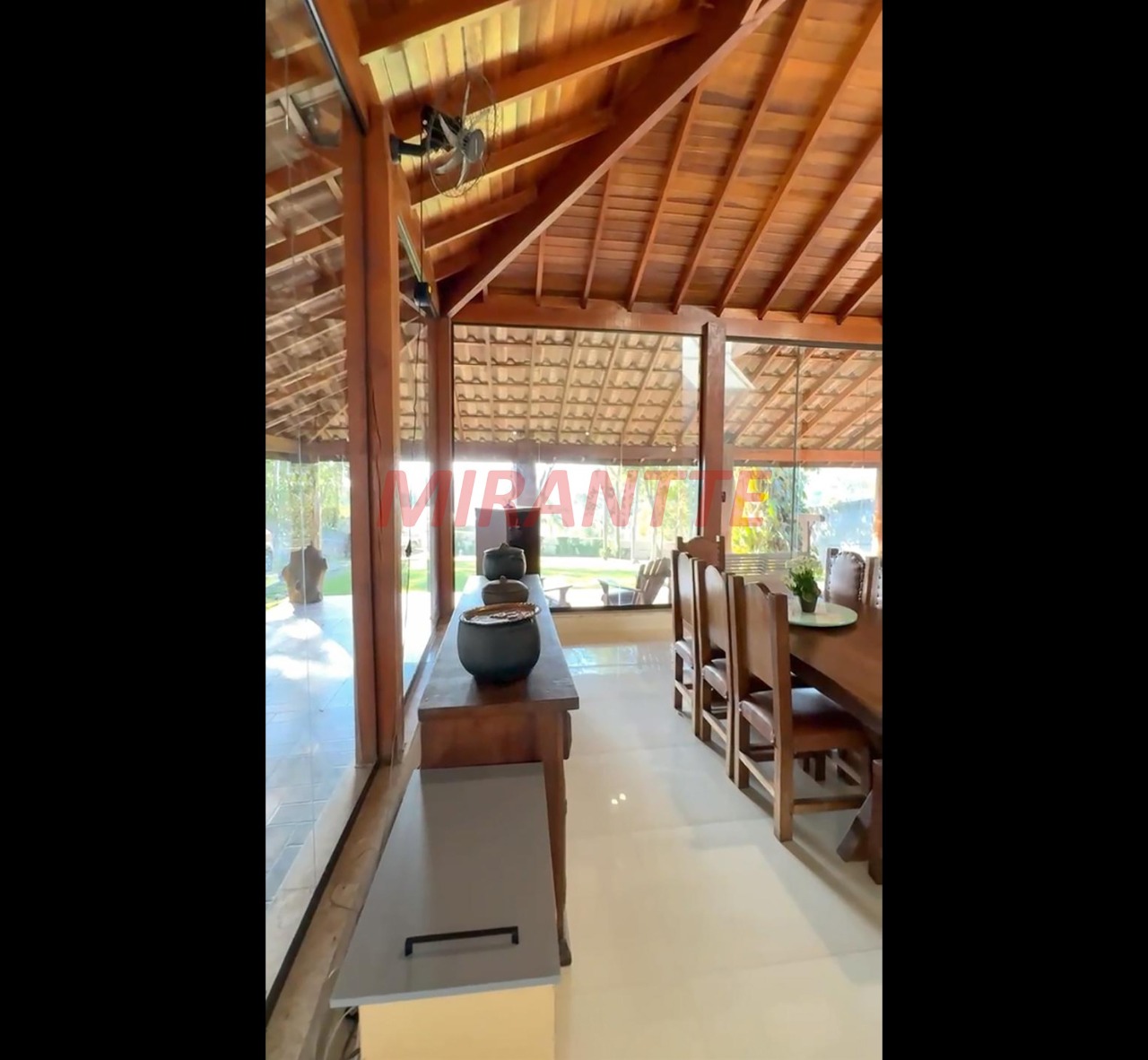 Casa terrea de 335m² com 3 quartos em Serra Da Cantareira