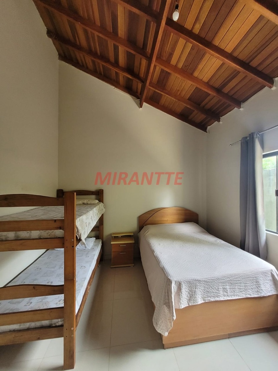 Casa terrea de 335m² com 3 quartos em Serra Da Cantareira