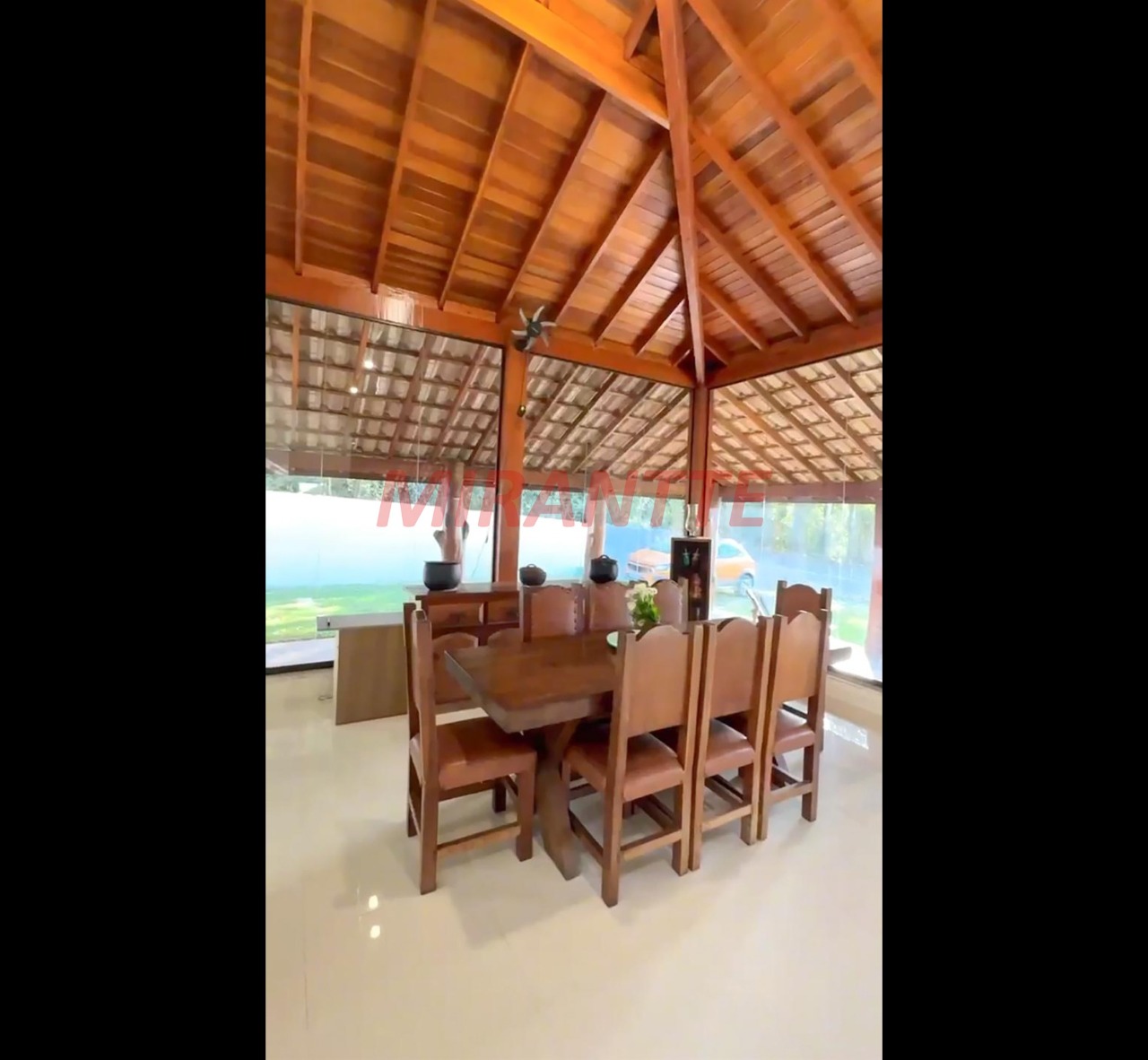 Casa terrea de 335m² com 3 quartos em Serra Da Cantareira