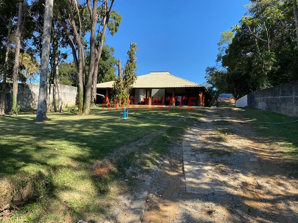 Casa terrea de 335m² com 3 quartos em Serra Da Cantareira