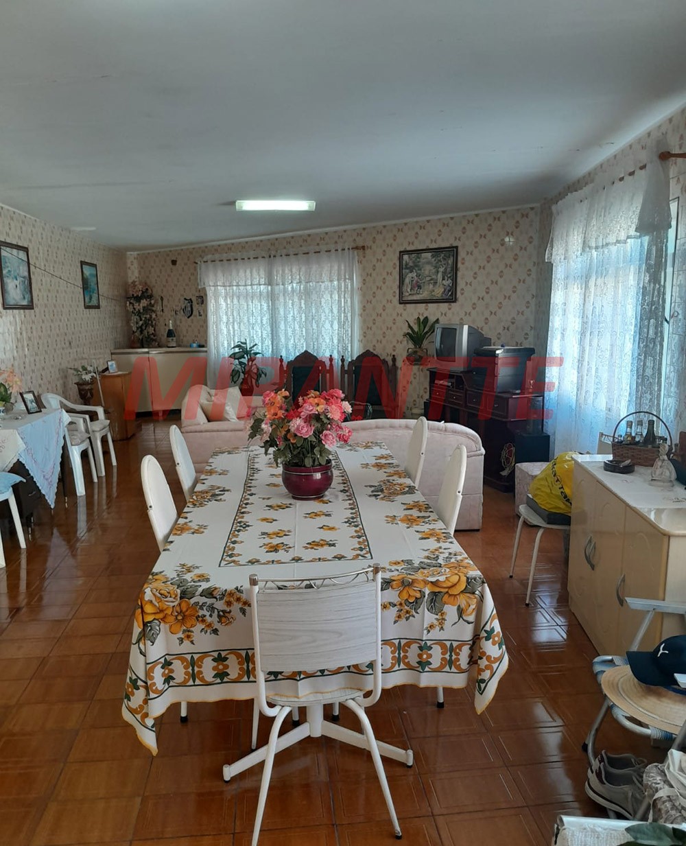 Casa terrea de 232m² com 3 quartos em Vila Nivi