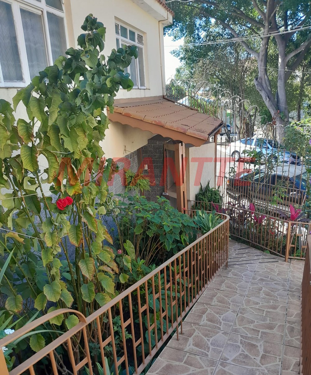 Casa terrea de 232m² com 3 quartos em Vila Nivi