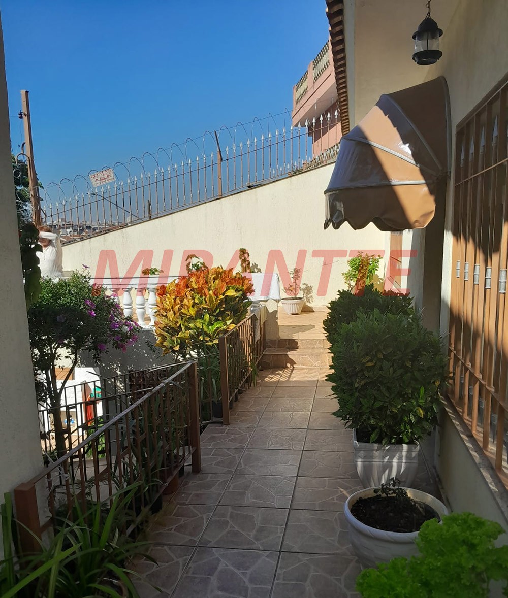 Casa terrea de 232m² com 3 quartos em Vila Nivi