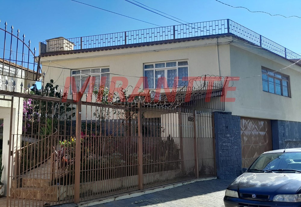 Casa terrea de 232m² com 3 quartos em Vila Nivi