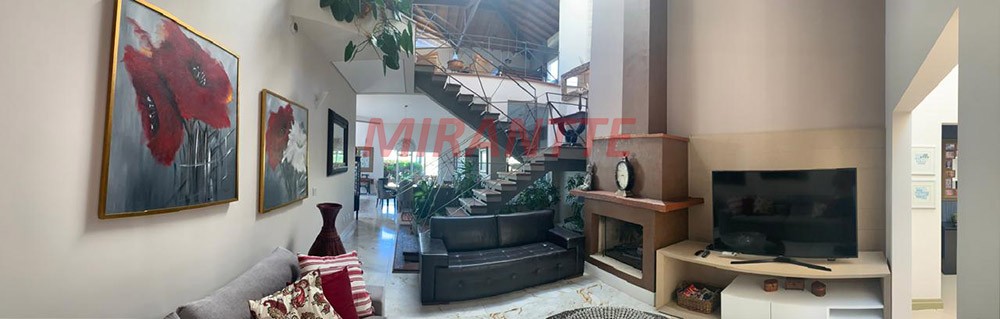 Cond. fechado de 480m² com 5 quartos em Fazenda Cachoeira