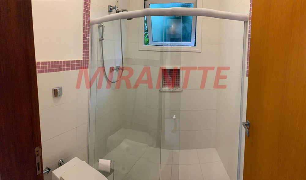 Cond. fechado de 480m² com 5 quartos em Fazenda Cachoeira