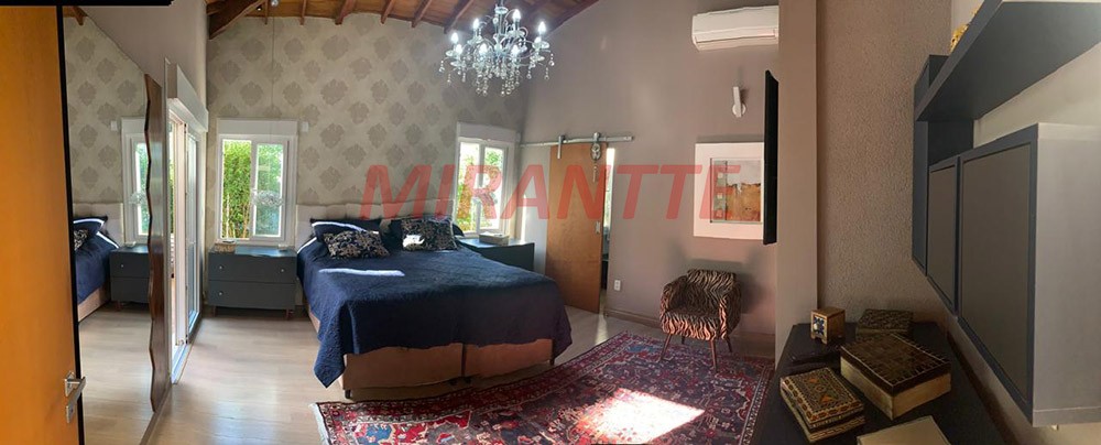 Cond. fechado de 480m² com 5 quartos em Fazenda Cachoeira