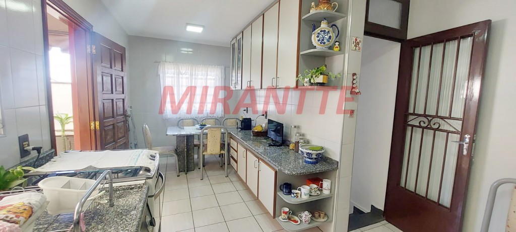 Sobrado de 270m² com 3 quartos em Vila Guilherme