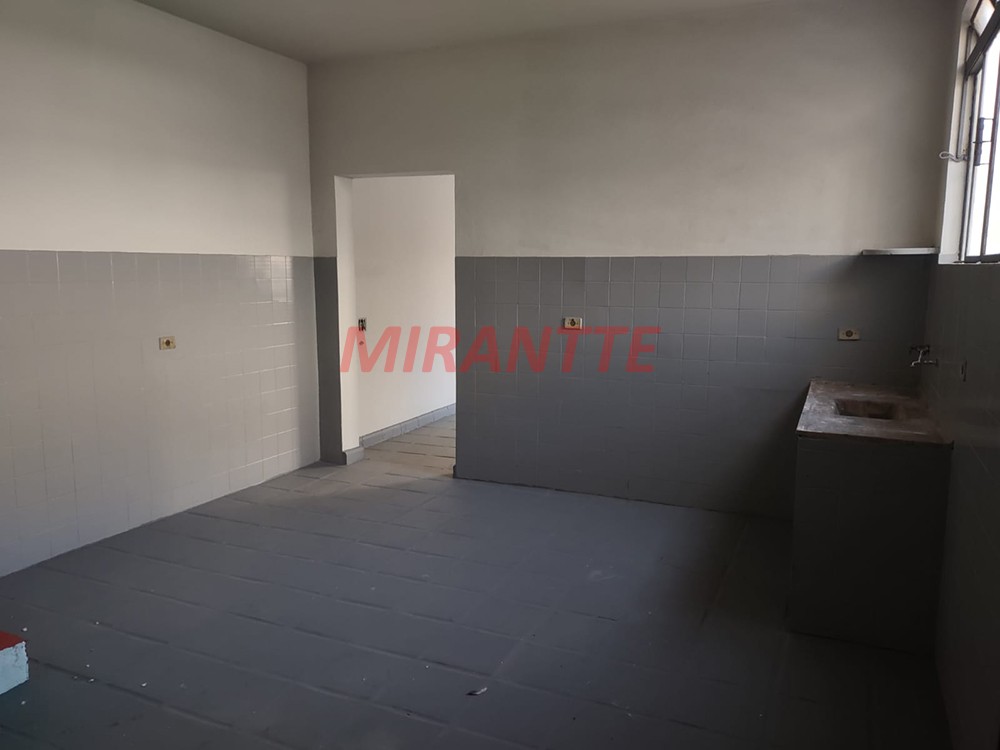 Comercial de 312m² em Santana