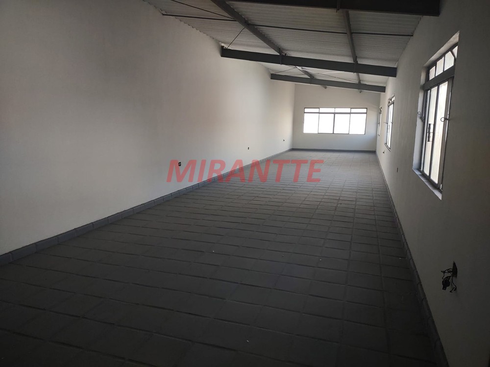 Comercial de 312m² em Santana