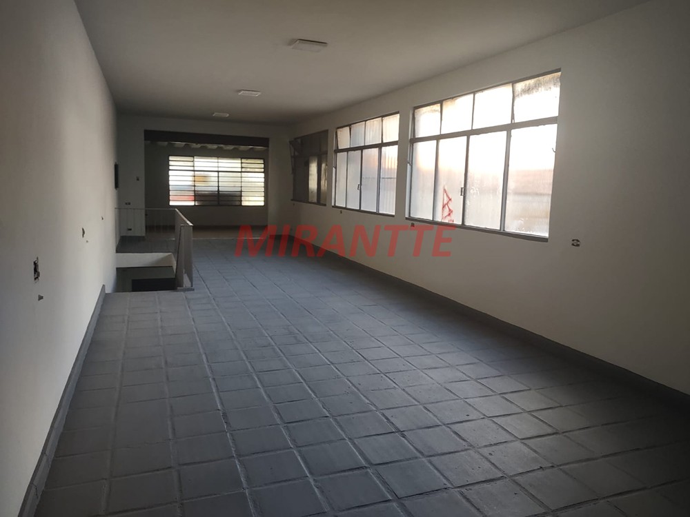 Comercial de 312m² em Santana