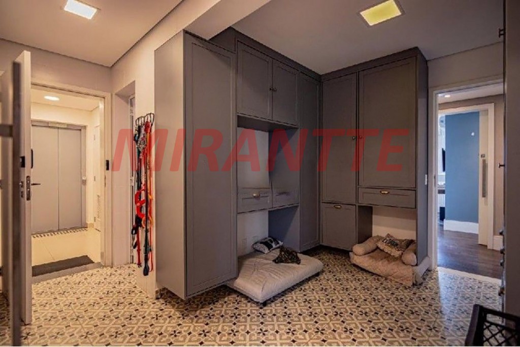 Apartamento de 278m² com 4 quartos em Moema