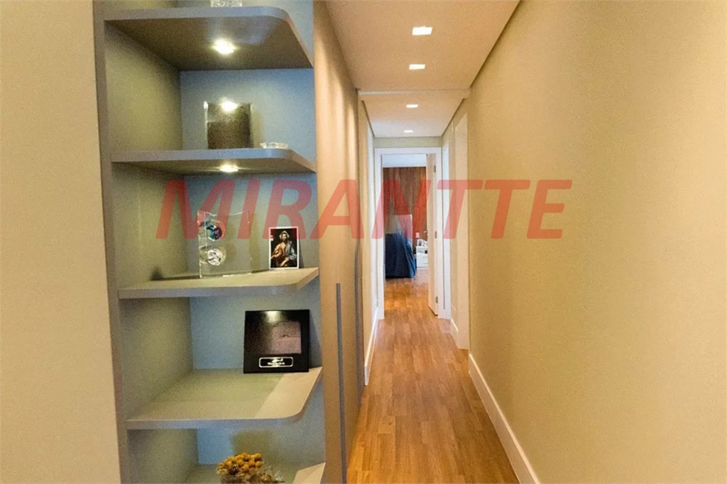 Apartamento de 278m² com 4 quartos em Moema