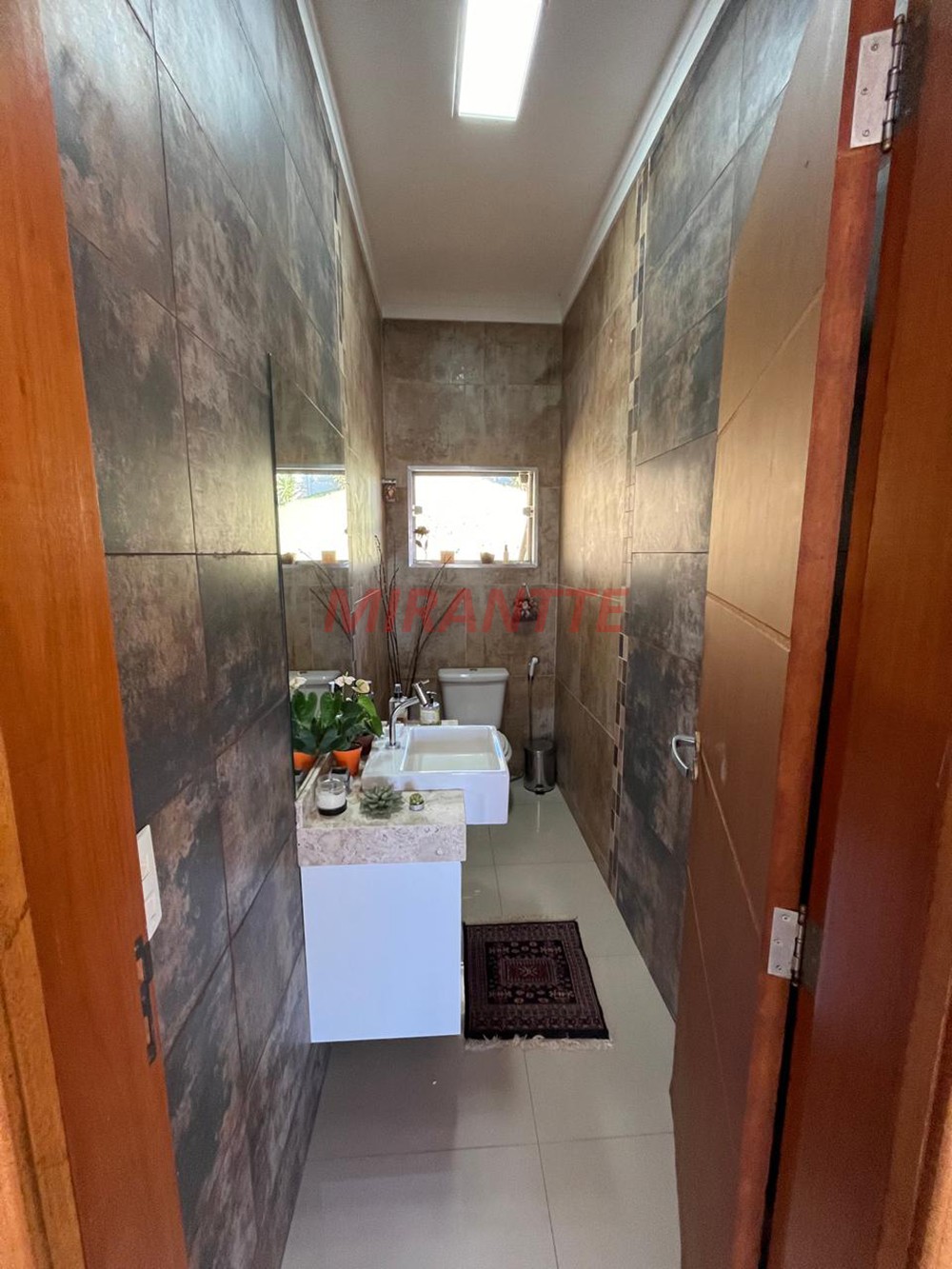 Sobrado de 380m² com 3 quartos em Serra Da Cantareira