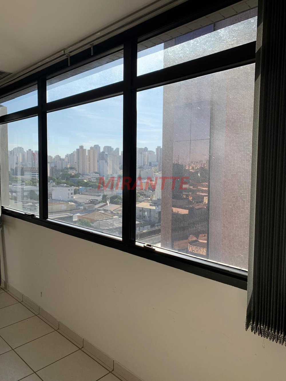 Conjunto comercial de 53m² em Santana