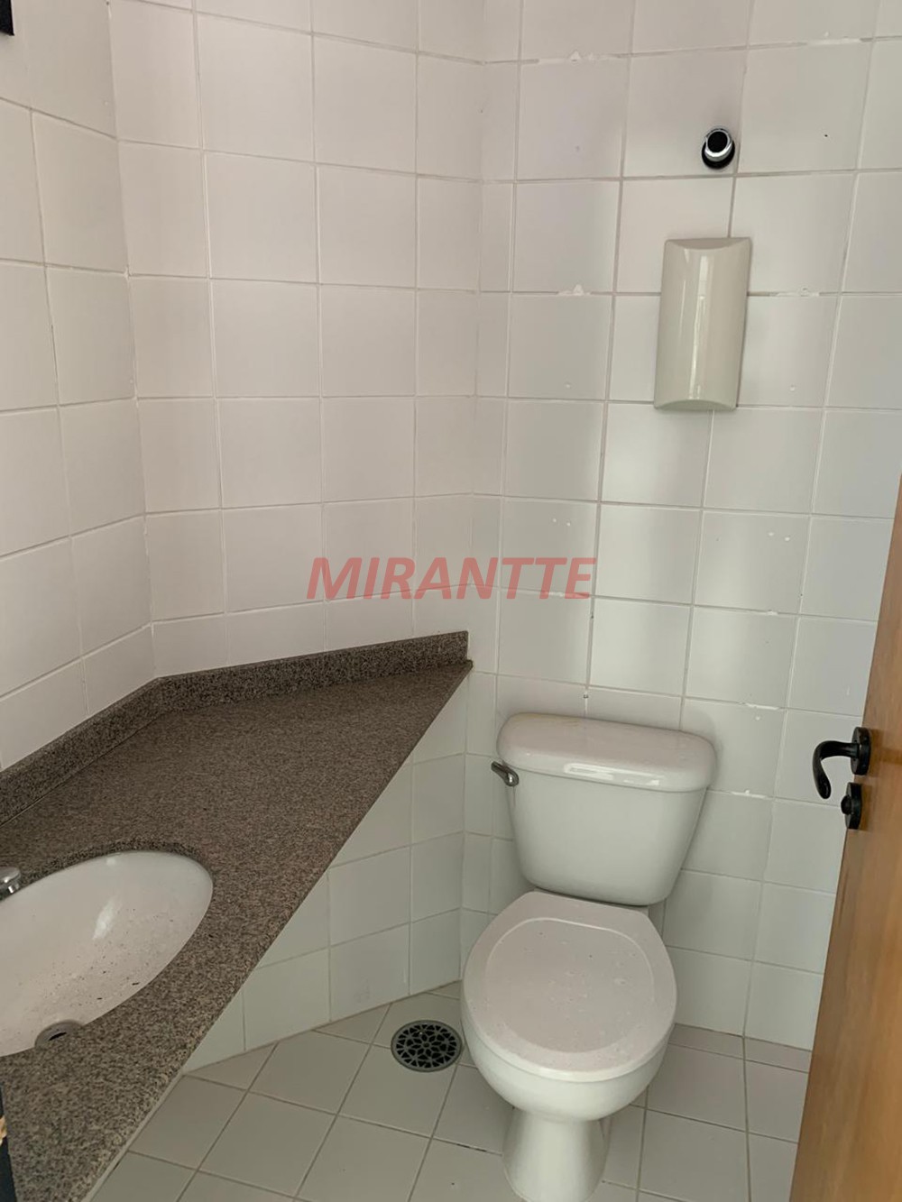 Conjunto comercial de 53m² em Santana