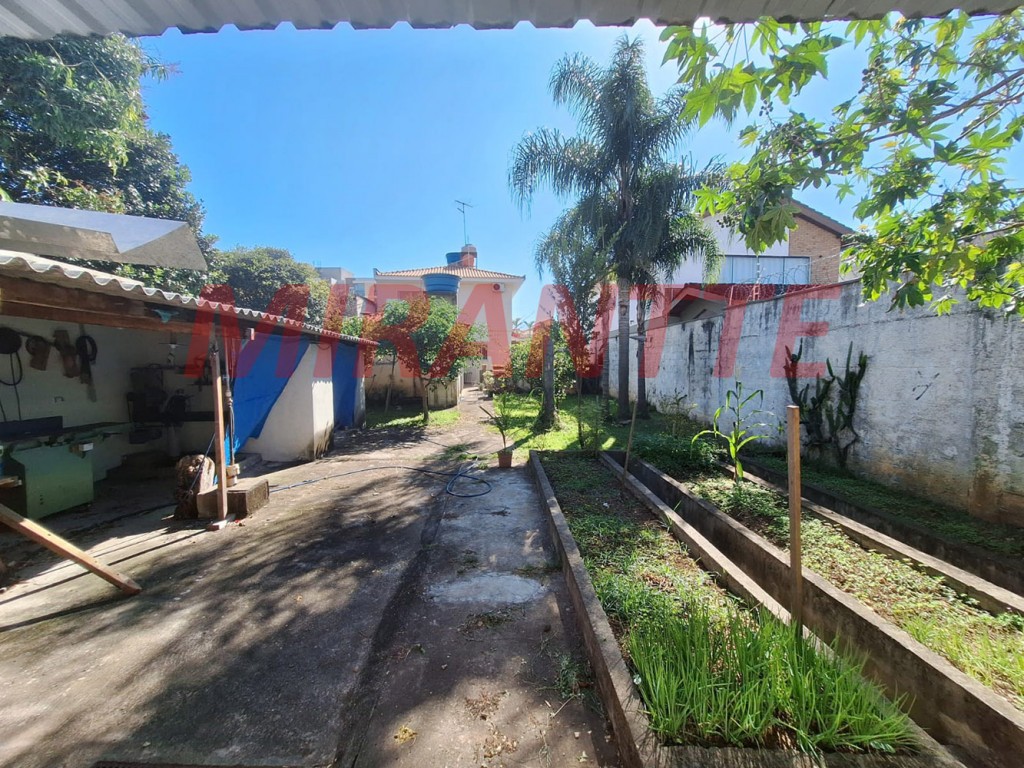 Sobrado de 252m² com 4 quartos em Tremembe