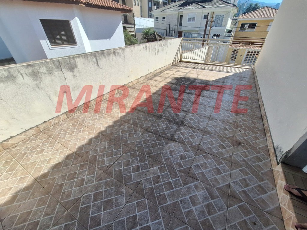 Sobrado de 252m² com 4 quartos em Tremembe