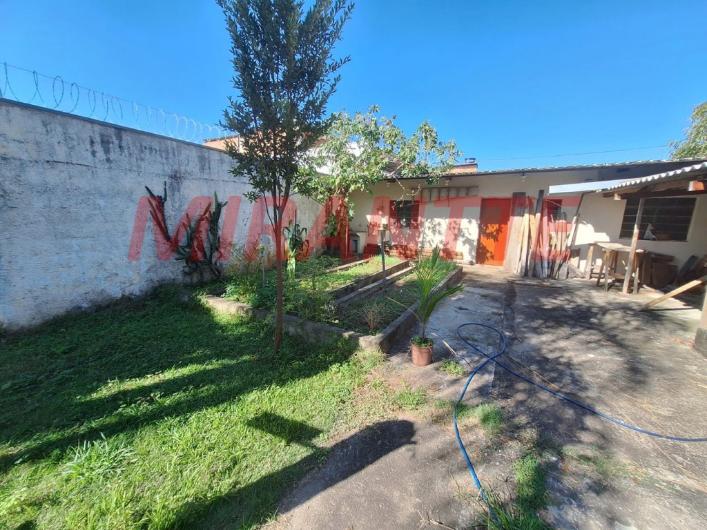 Sobrado de 252m² com 4 quartos em Tremembe