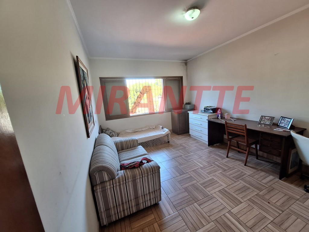 Sobrado de 252m² com 4 quartos em Tremembe