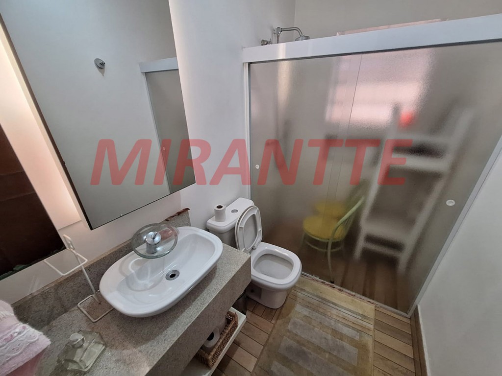Sobrado de 252m² com 4 quartos em Tremembe